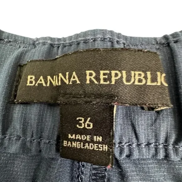 Banana Republic Tech Lightweight Quick Dry Flat Front Shorts Men's Size 36 - Picture 3 of 5